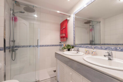 85cdc0e7b1ef6c5bc5bd786523027687 - 27