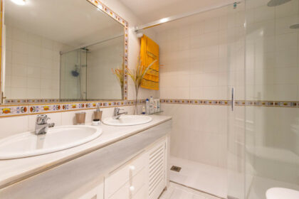 85cdc0e7b1ef6c5bc5bd786523027687 - 28