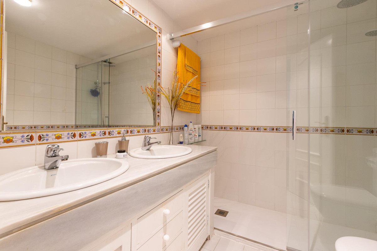 85cdc0e7b1ef6c5bc5bd786523027687 - 28