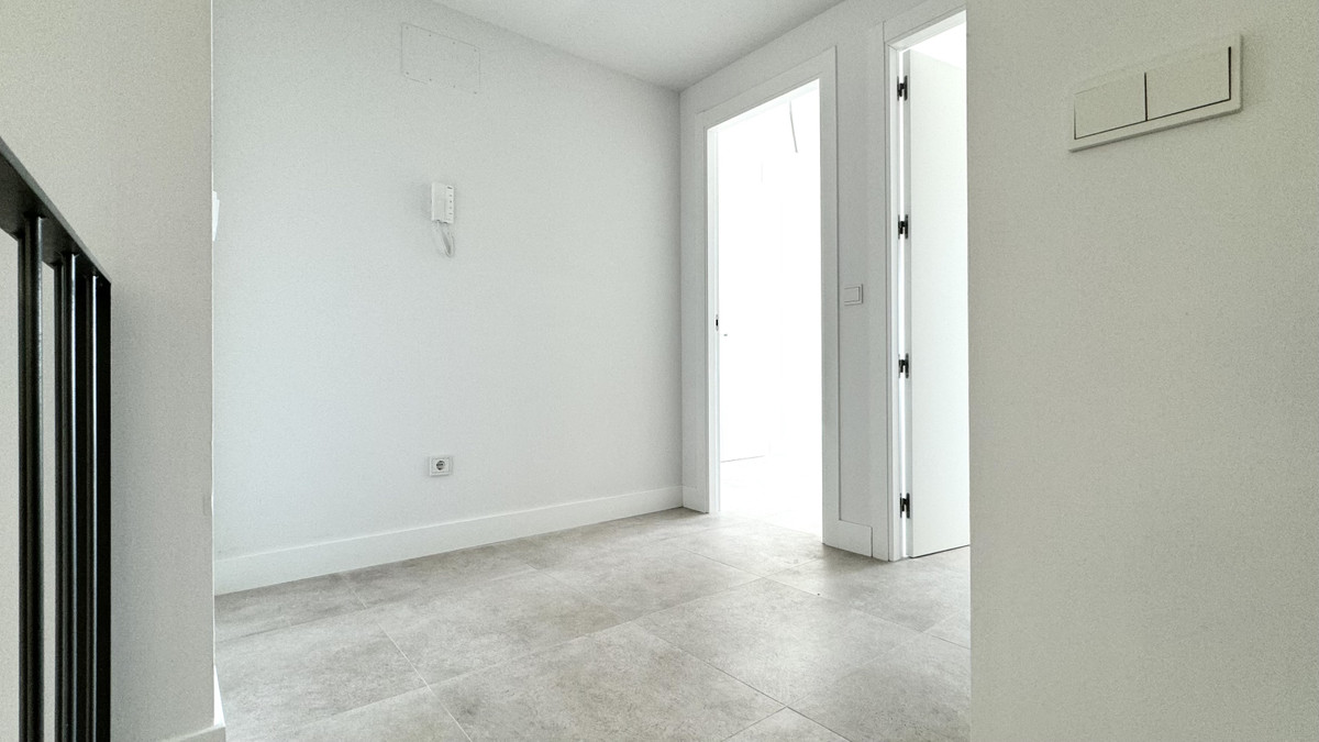 87a6d88d8ef5876a38117d68d7b1d8bd - 23