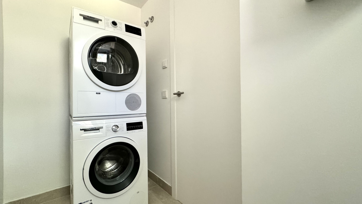 87a6d88d8ef5876a38117d68d7b1d8bd - 35