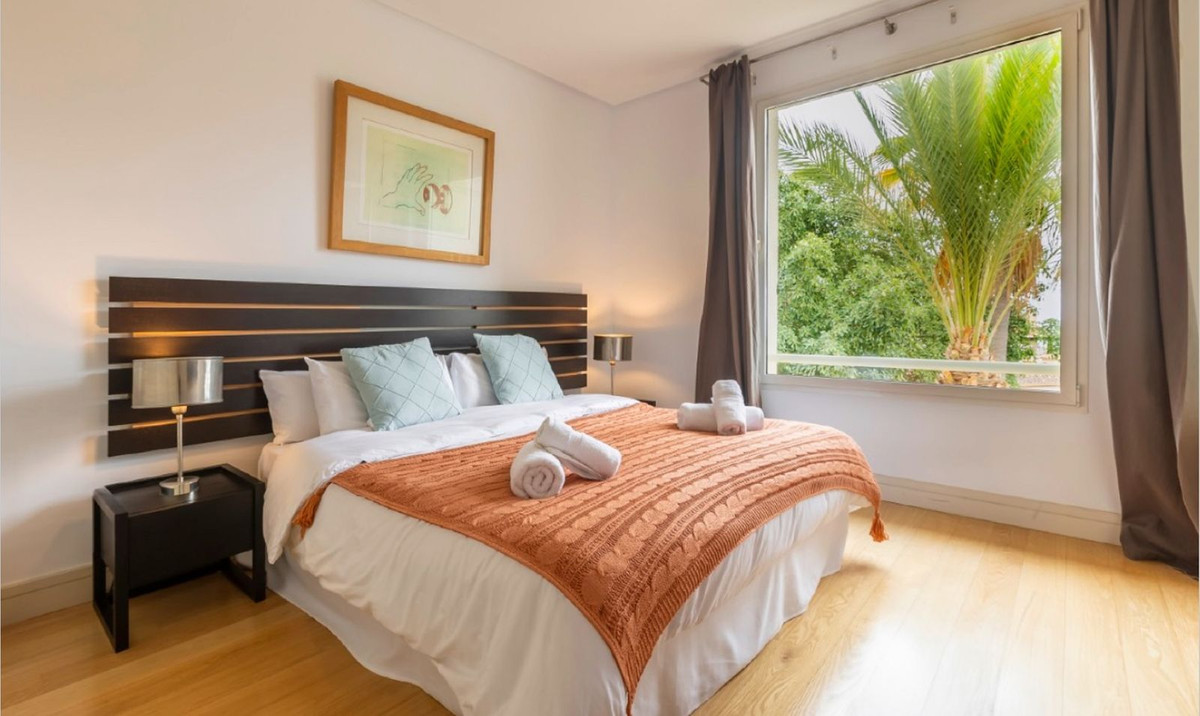 88bbc0e7ba657f1415aa5412430353bc - 11