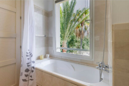 88bbc0e7ba657f1415aa5412430353bc - 14