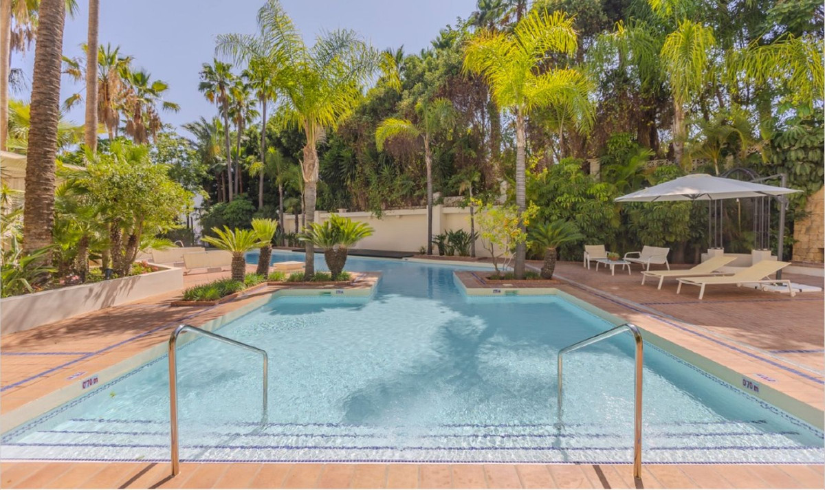 88bbc0e7ba657f1415aa5412430353bc - 19