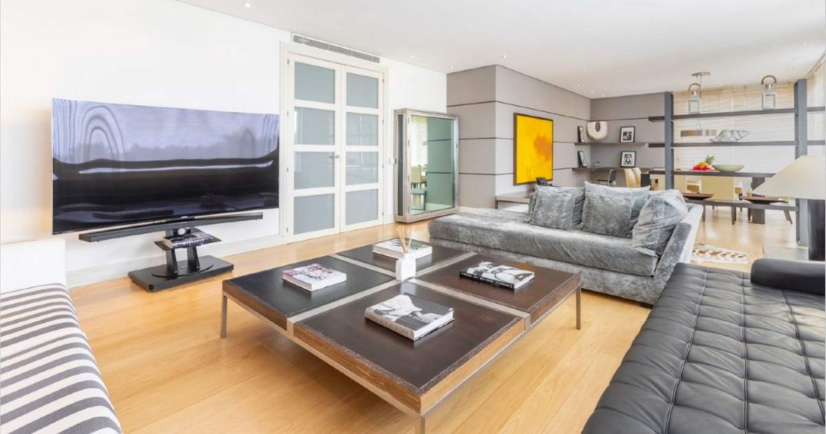 88bbc0e7ba657f1415aa5412430353bc - 20