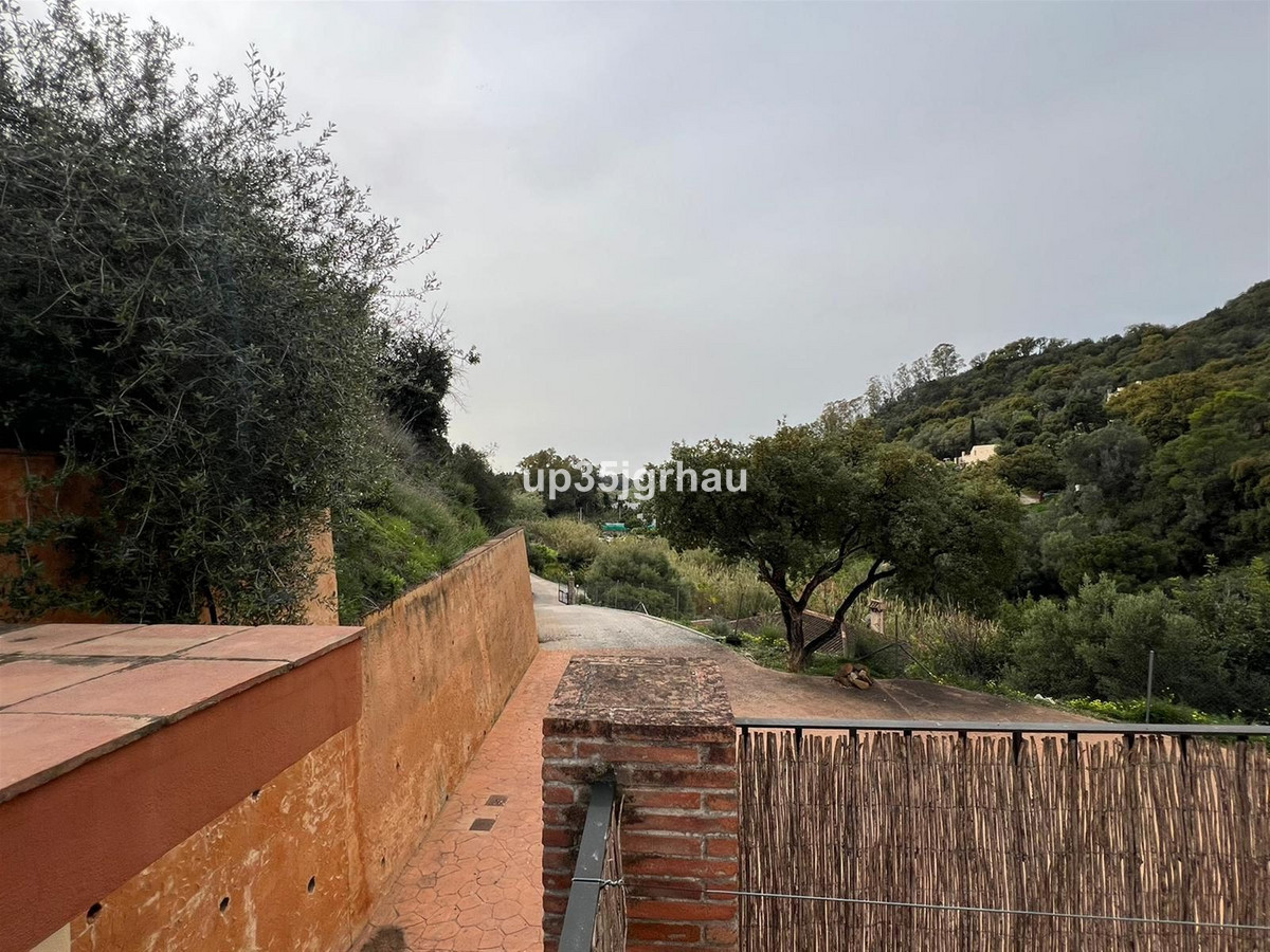 8b02c1cd095ed7190d39451eb38162cc - 15