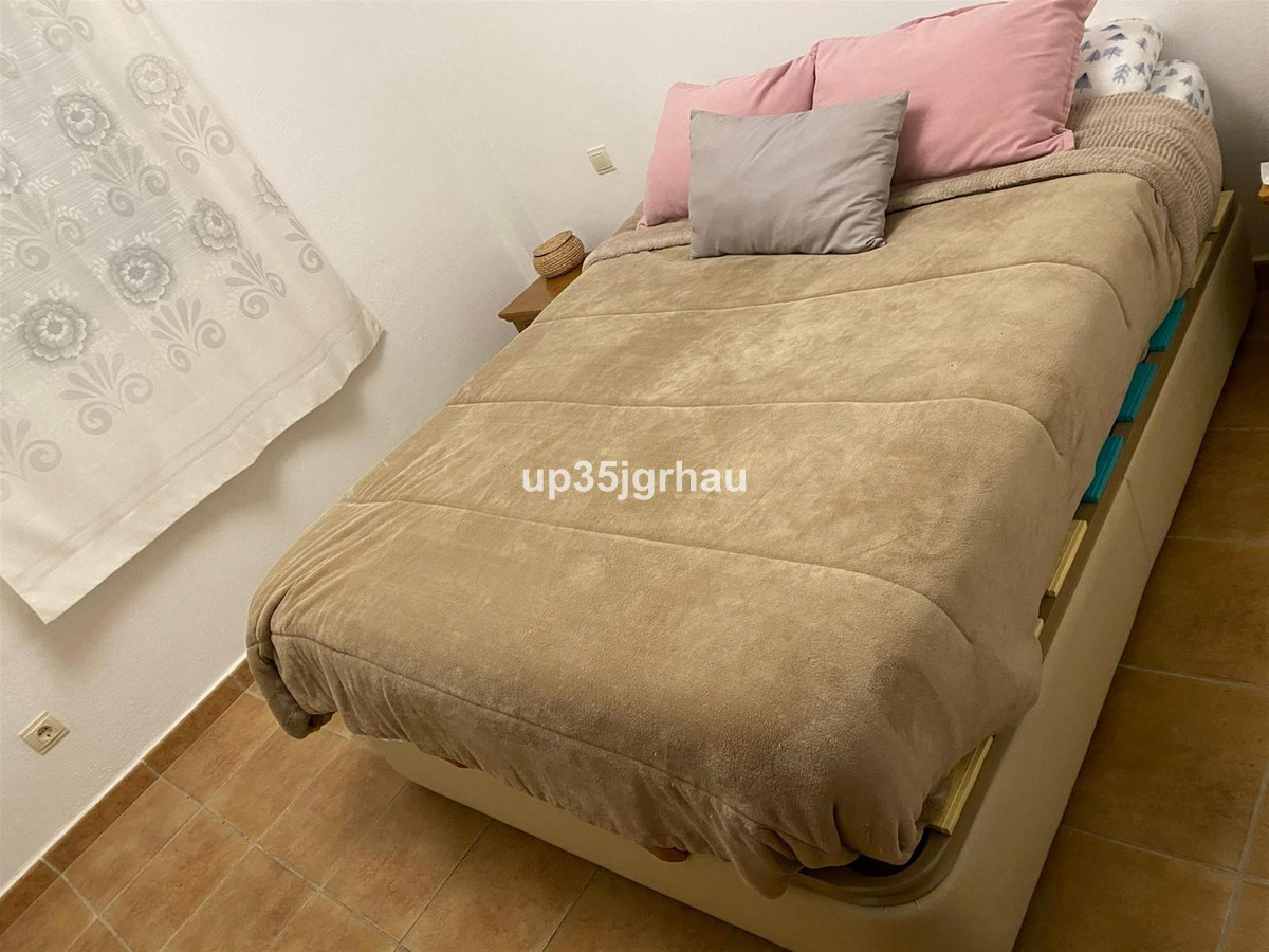 8b02c1cd095ed7190d39451eb38162cc - 22