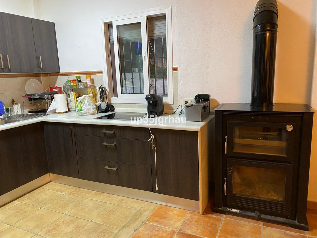 8b02c1cd095ed7190d39451eb38162cc - 28