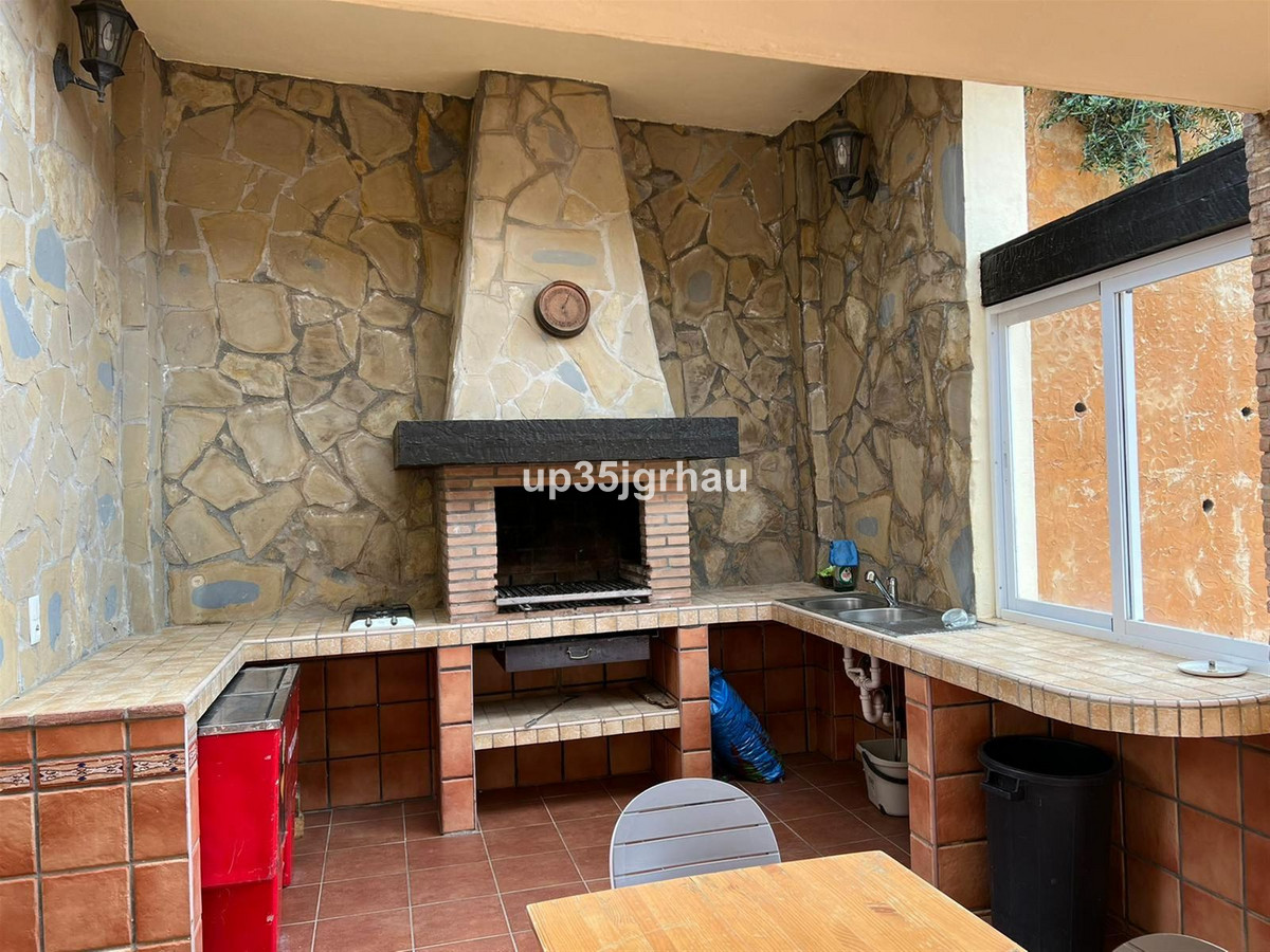 8b02c1cd095ed7190d39451eb38162cc - 6