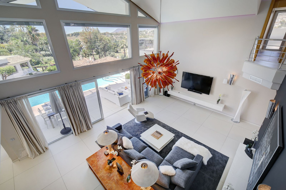 8db03ceeb30151a49e2a4f759c6383b2 - 15