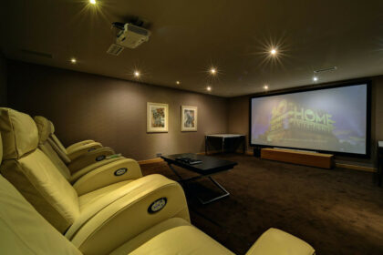 8db03ceeb30151a49e2a4f759c6383b2 - 33