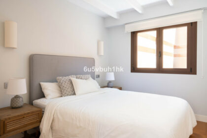 8dc8e226891b3229f82c7b6e0b27ba50 - 24