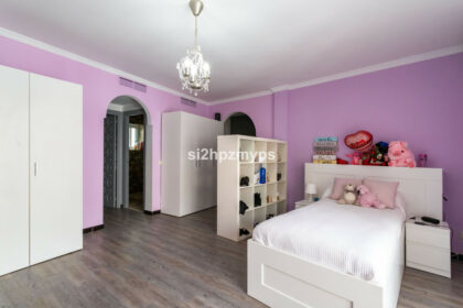 8e0eba75a64ec144164ea10b2bf1ac3a - 17