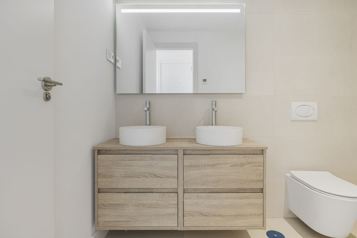 904360db73dba0dc526b881d1c502e54 - 11