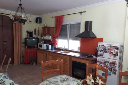 91d4d201649c0c0c9bc1126619d42ab9 - 12