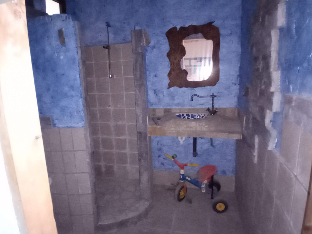 91d4d201649c0c0c9bc1126619d42ab9 - 18