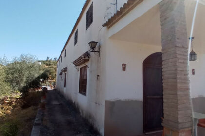 91d4d201649c0c0c9bc1126619d42ab9 - 19