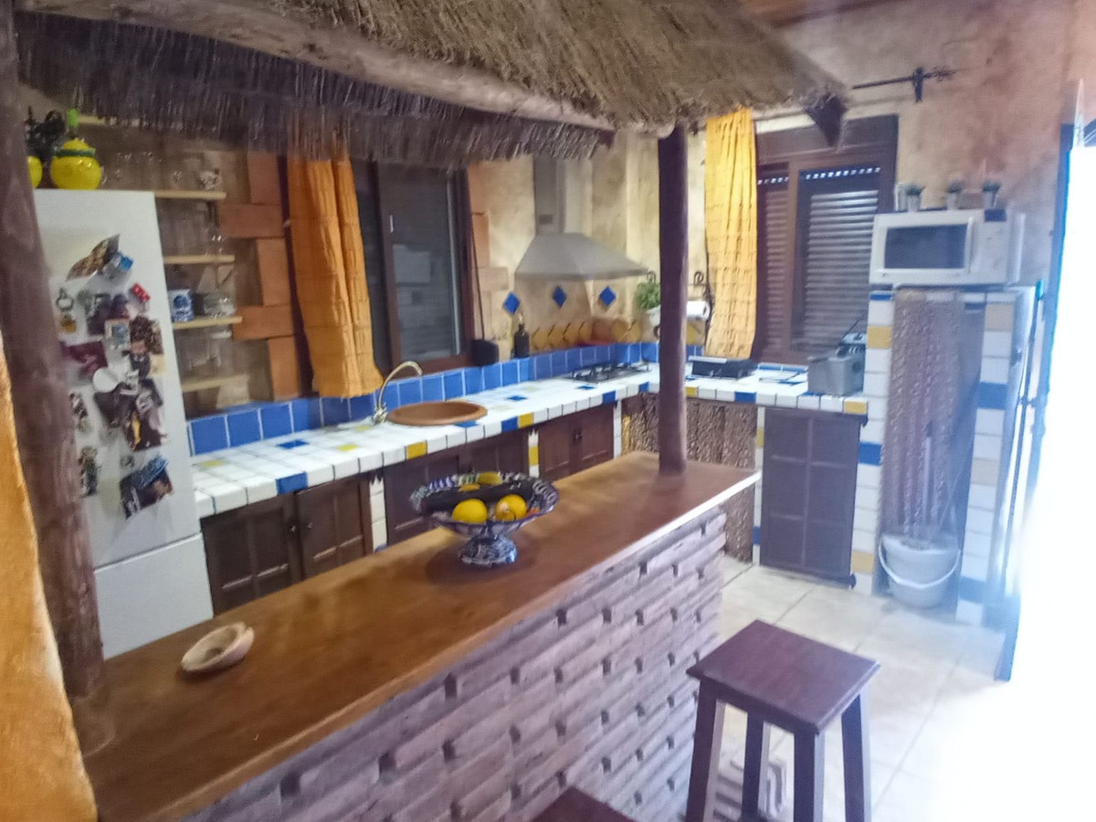 91d4d201649c0c0c9bc1126619d42ab9 - 22