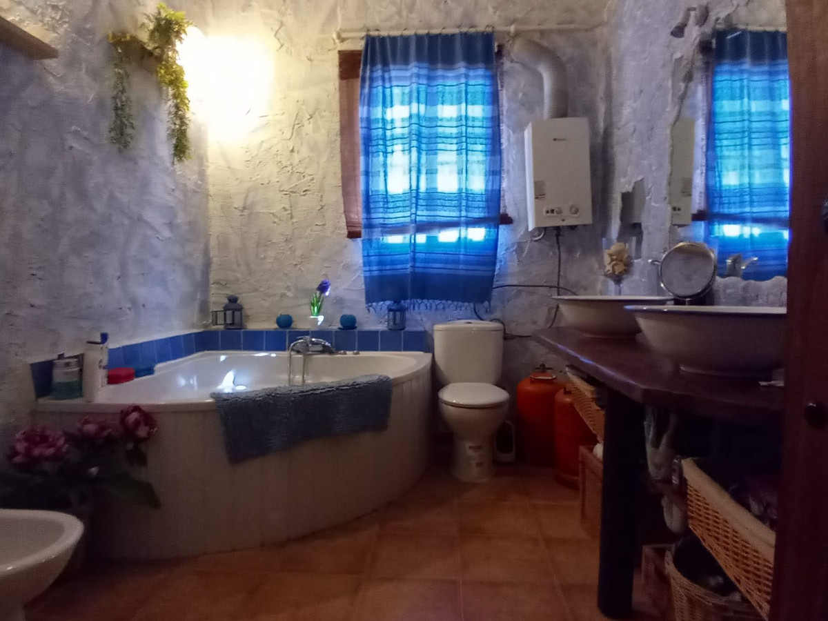 91d4d201649c0c0c9bc1126619d42ab9 - 27