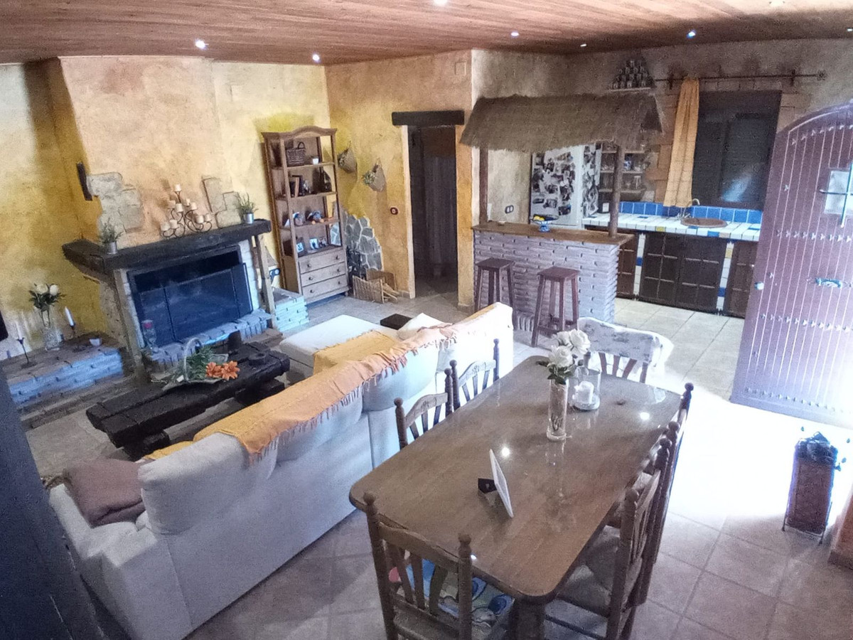 91d4d201649c0c0c9bc1126619d42ab9 - 34