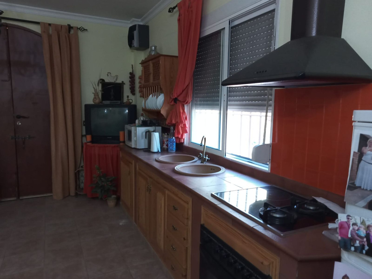 91d4d201649c0c0c9bc1126619d42ab9 - 4