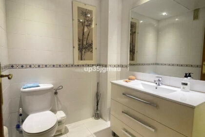 94569b0954b3b8976ac05a422774ad7c - 24