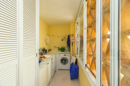 97436a86750e17be46b2bf41d6dd7202 - 20