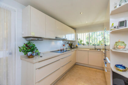 97436a86750e17be46b2bf41d6dd7202 - 5