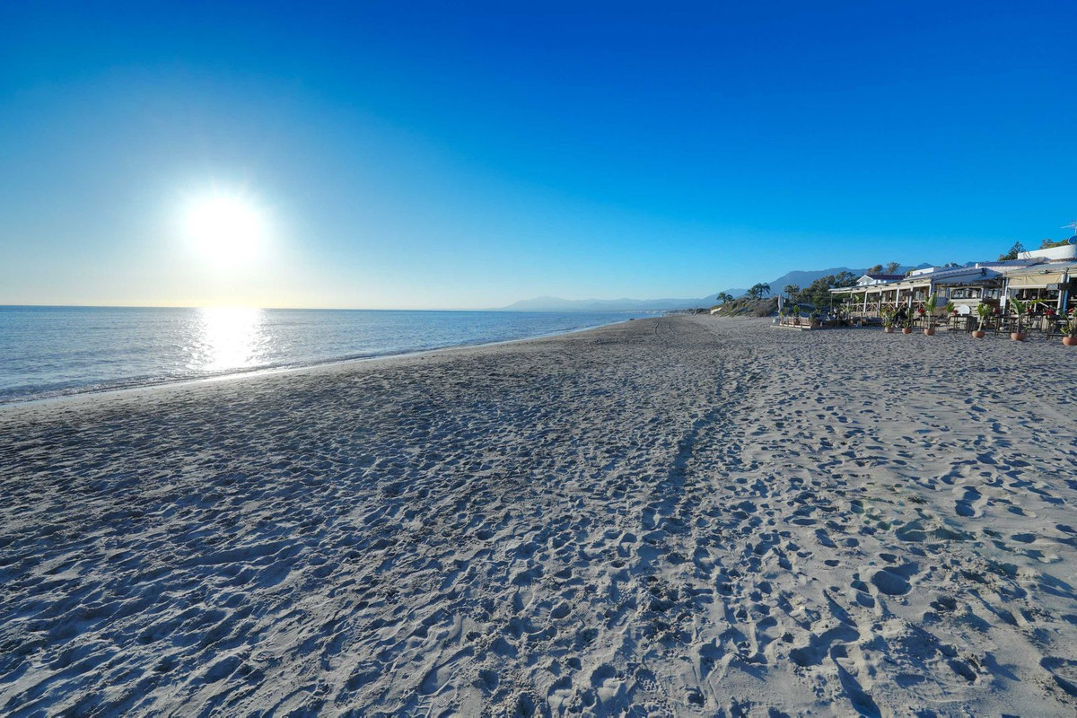 9c4e8df702059b0bea1a09a96c228683 - 26