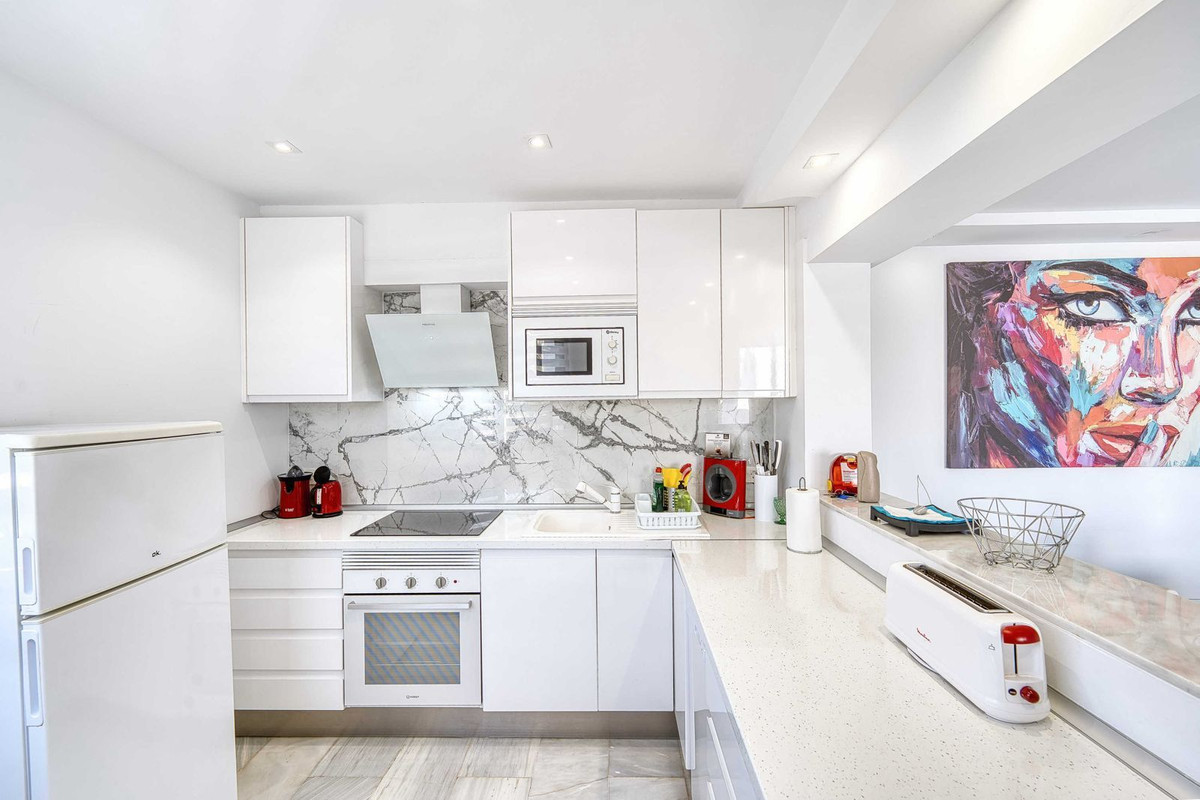 9c4e8df702059b0bea1a09a96c228683 - 9