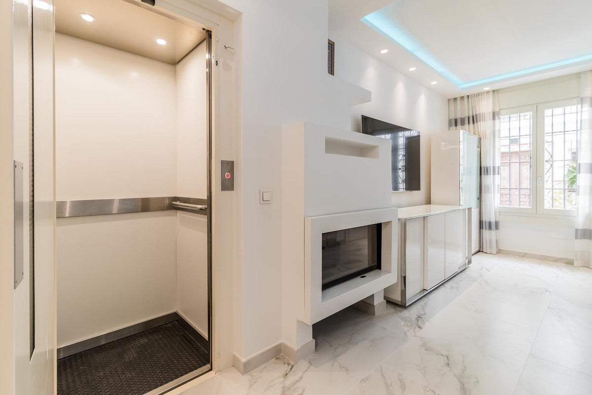 a11b5e08303acb879e5c71feaba92156 - 2