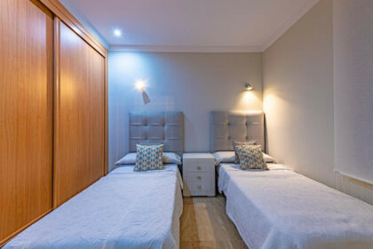 a2131d59f6f0e8bfd10b787345d9bf31 - 12