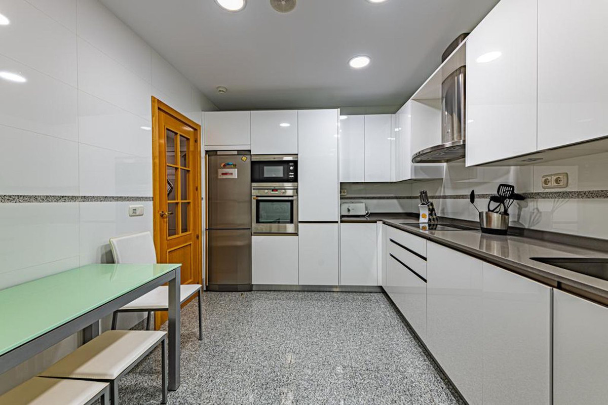 a2131d59f6f0e8bfd10b787345d9bf31 - 14