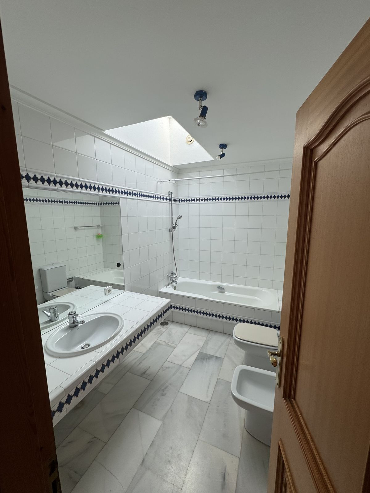 a52bcfbb24ce5f08f3f8001768f875d8 - 7