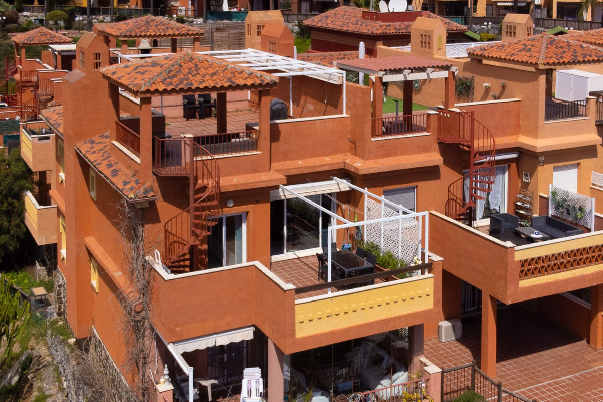 a7edf4997a92930e4cf2f7da5d193f34 - 10