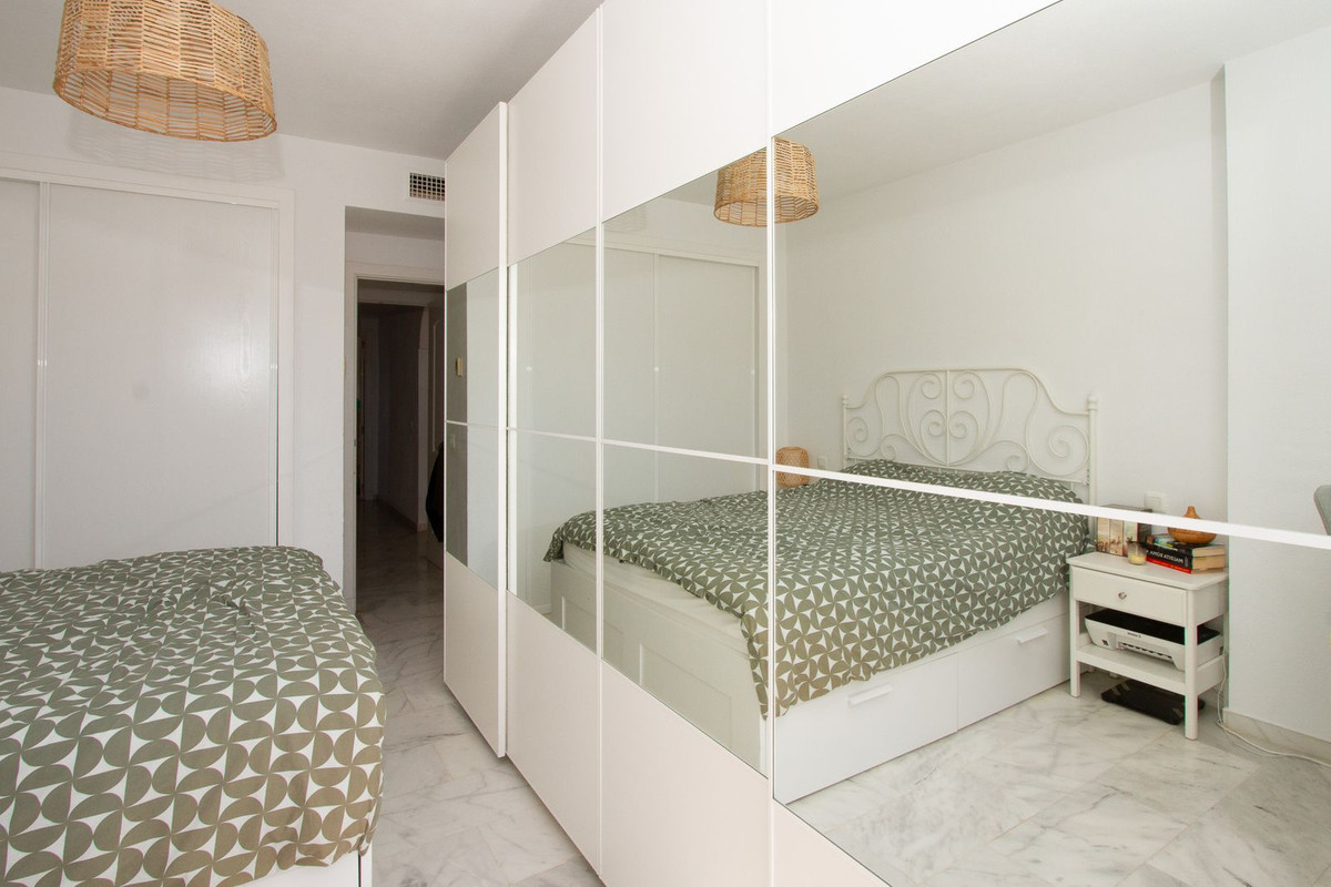 a7edf4997a92930e4cf2f7da5d193f34 - 13