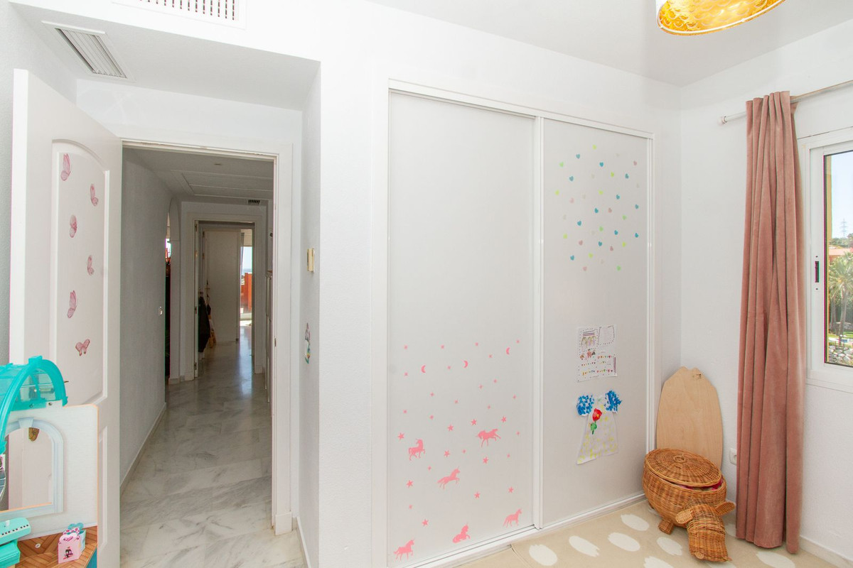 a7edf4997a92930e4cf2f7da5d193f34 - 16