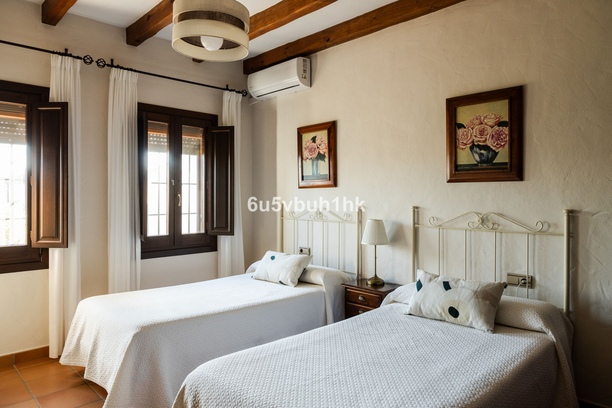 a85824ae245ee659db6a28d91d55fe10 - 29