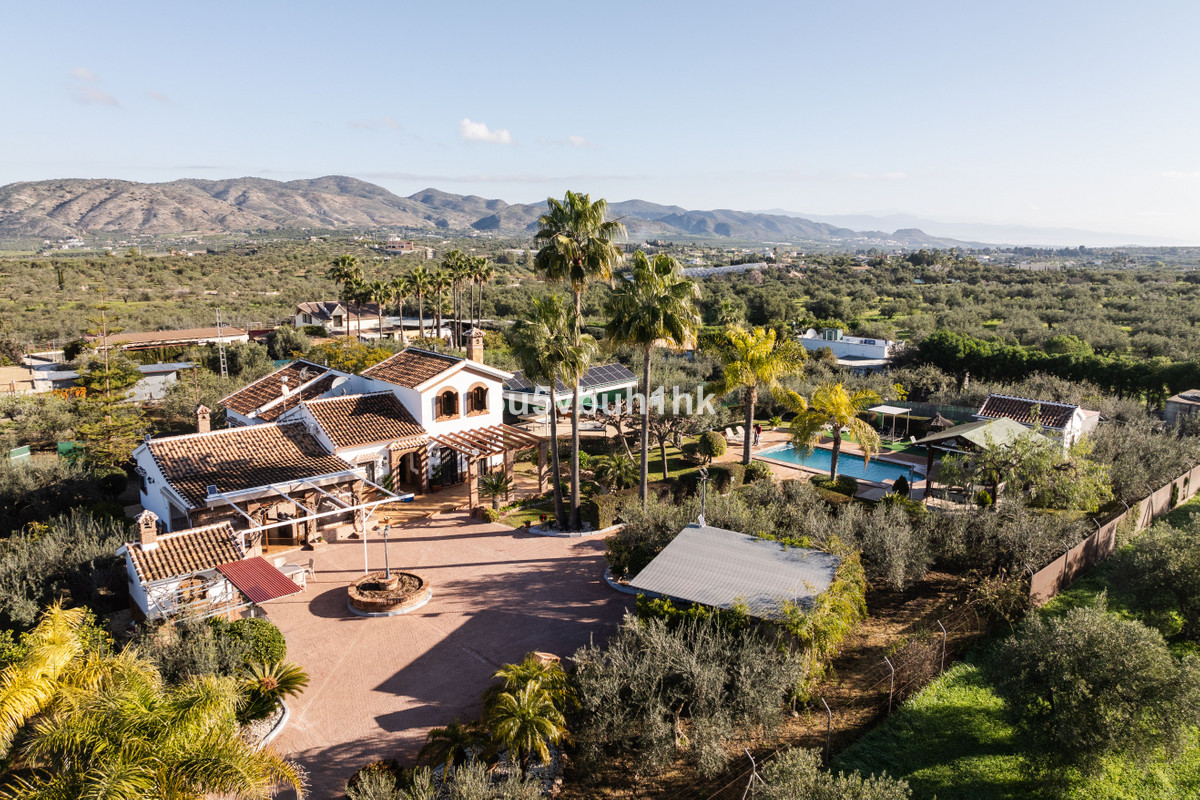 a85824ae245ee659db6a28d91d55fe10 - 41