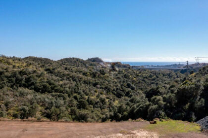 aaad9260948cf2ed651ec9e571b54968 - 1