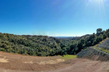 aaad9260948cf2ed651ec9e571b54968 - 2