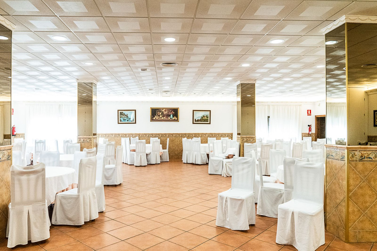 ab433ddc29b28b76893b8526ec7c29c6 - 12