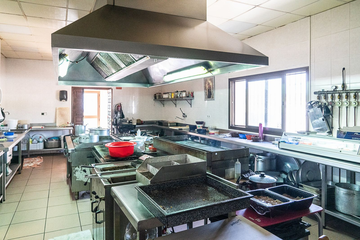 ab433ddc29b28b76893b8526ec7c29c6 - 15