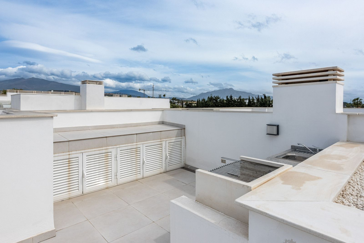 b0c49c4bcd82a3e02a48ad17f6eb54a9 - 22