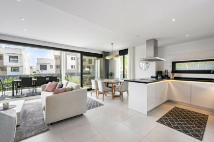 b0c49c4bcd82a3e02a48ad17f6eb54a9 - 3