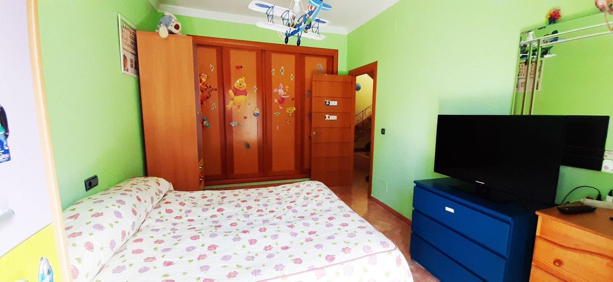 b395d04e27bd671b147ac8fb90af05ae - 12