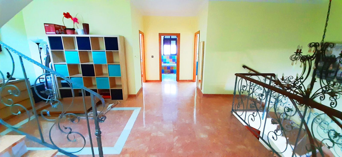 b395d04e27bd671b147ac8fb90af05ae - 17