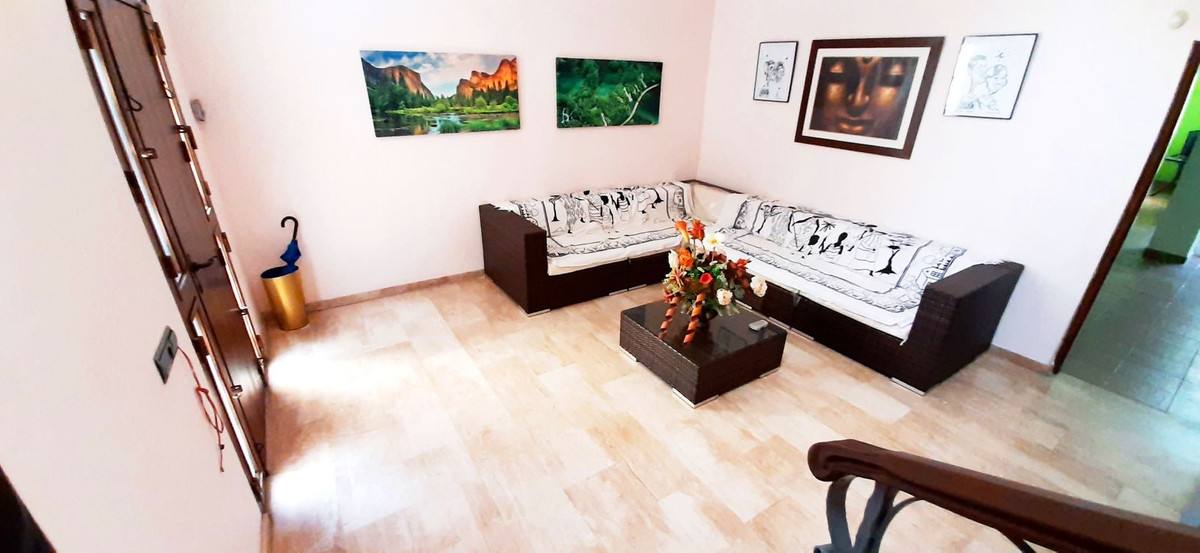 b395d04e27bd671b147ac8fb90af05ae - 2