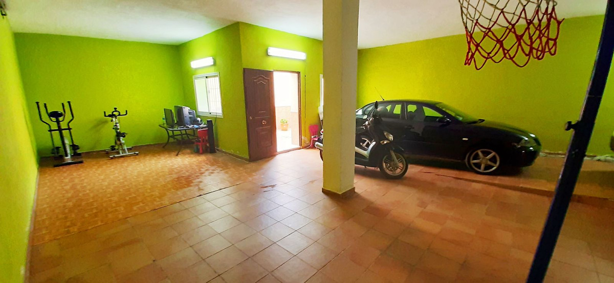 b395d04e27bd671b147ac8fb90af05ae - 26