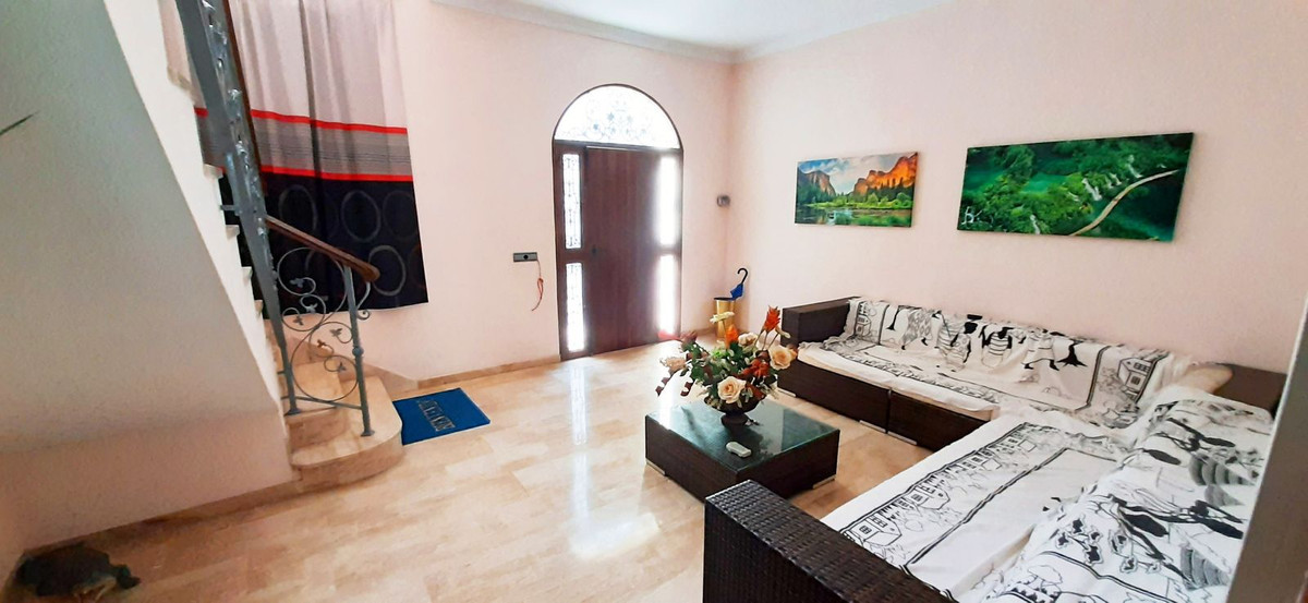 b395d04e27bd671b147ac8fb90af05ae - 31